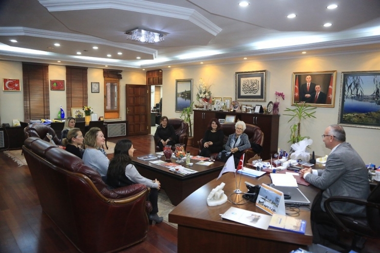 Çocuk Derneğinden, Başkan Yılmazer’e Teşekkür