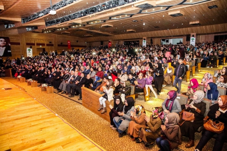 Mustafa Cihat Konserine Yoğun İlgi