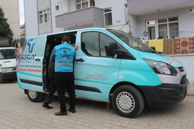 Tekkeköy Belediyesi Yaşlı Ve Hasta Hizmetleri Aracı Göreve Başladı