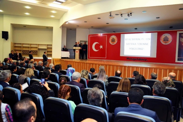 88 Okul Daha ‘Beyaz Bayrak’ Aldı