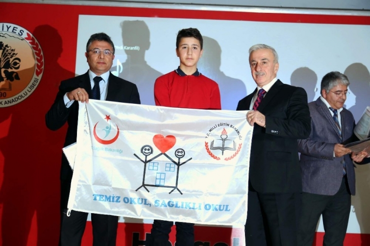 88 Okul Daha ‘Beyaz Bayrak’ Aldı