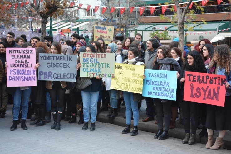 Değişen Rehberlik Hizmetleri Yönetmeliği’ne Protesto