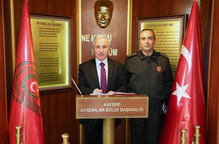 Vali Kamçı’dan Asal’a Ziyaret