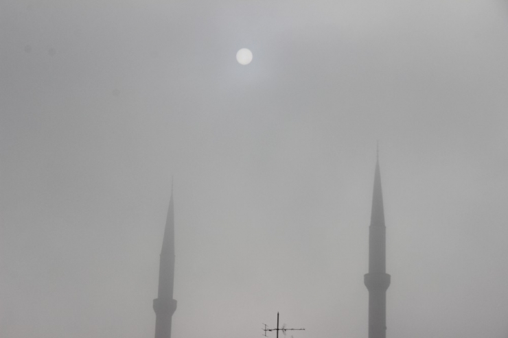 Elazığ’da Sis Etkili Oldu