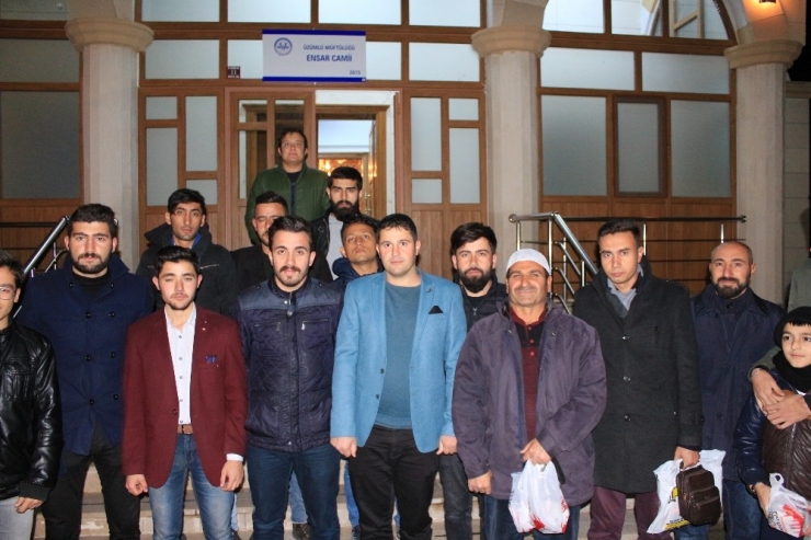 Erzincan Ak Parti Gençlik Kolları’ndan Ahıska Türklerine Kandil Simidi