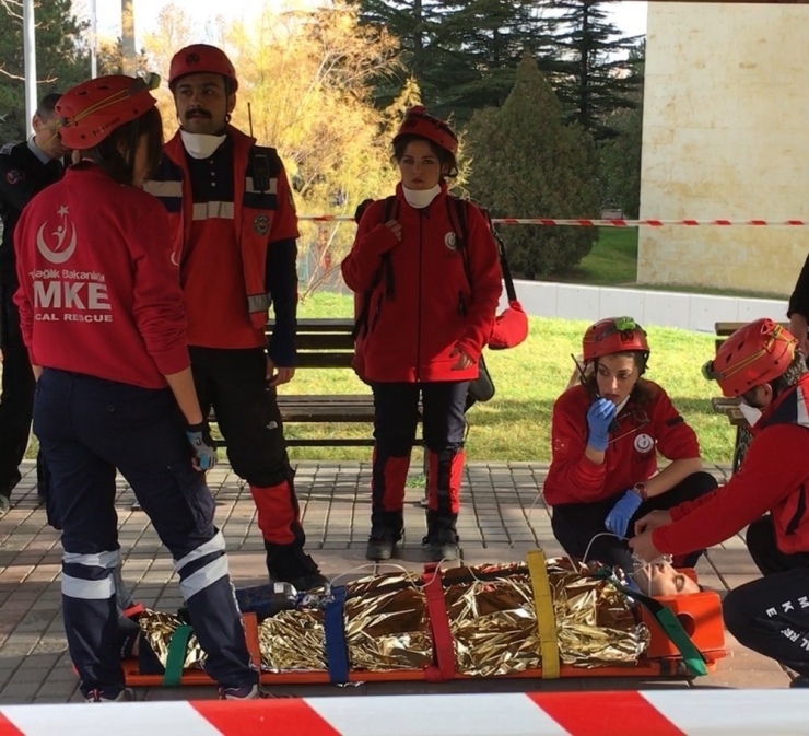 Esogü Hastanesi’nde Yangın Tatbikatı Yapıldı