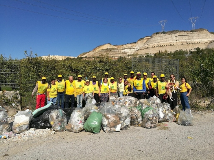 Gönüllü Hizmet Sayesinde Avrupa İle Tanışıyorlar