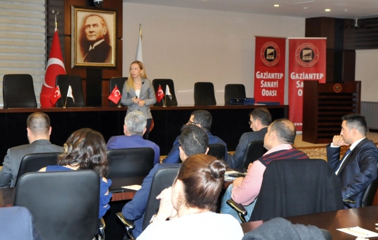 Sanayicilere, “Dalgalı Piyasalarda Risk Yönetimi Ve Korunma” Semineri