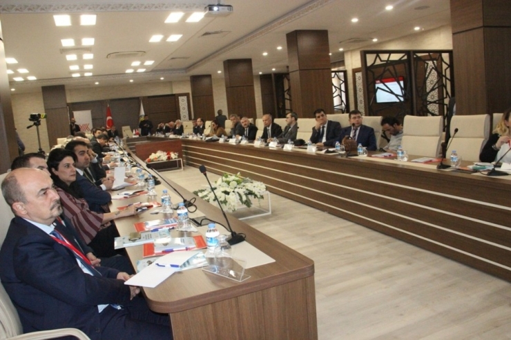 Yök Başkanı Prof. Dr. Yekta Saraç: