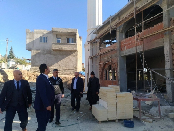 Aişe Camisinin Yapımı Hızla İlerliyor