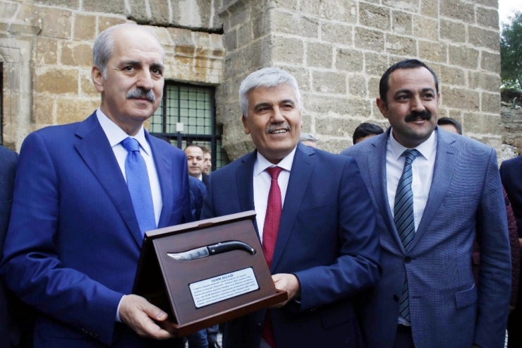 Bakan Kurtulmuş, Aspendos Tiyatrosu Ve Side Antik Kenti’ni İnceledi