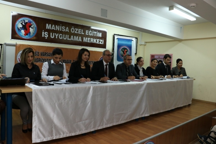 Zihinsel Engelli Öğrencilerin El Emeği Değer Kazandı