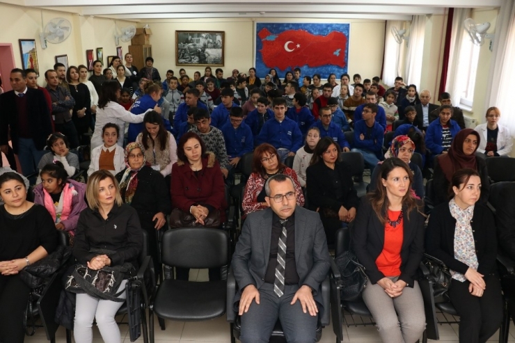 Zihinsel Engelli Öğrencilerin El Emeği Değer Kazandı