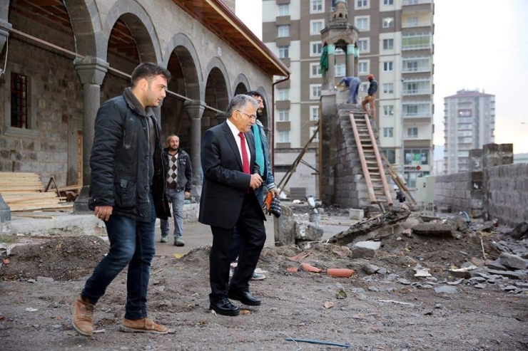 Çifteönü Cami İle Gubaroğlu Mescidinde Çalışmalar Devam Ediyor