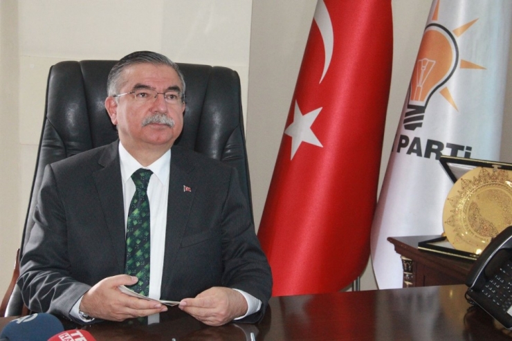 Bakan Yılmaz: “Hakkari’ye 422 Milyon Yatırım Yaptık”