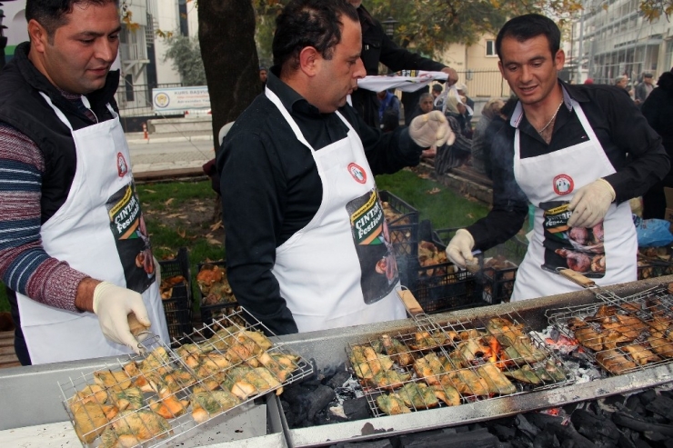 Menteşe’de Çıntar İzdihamı
