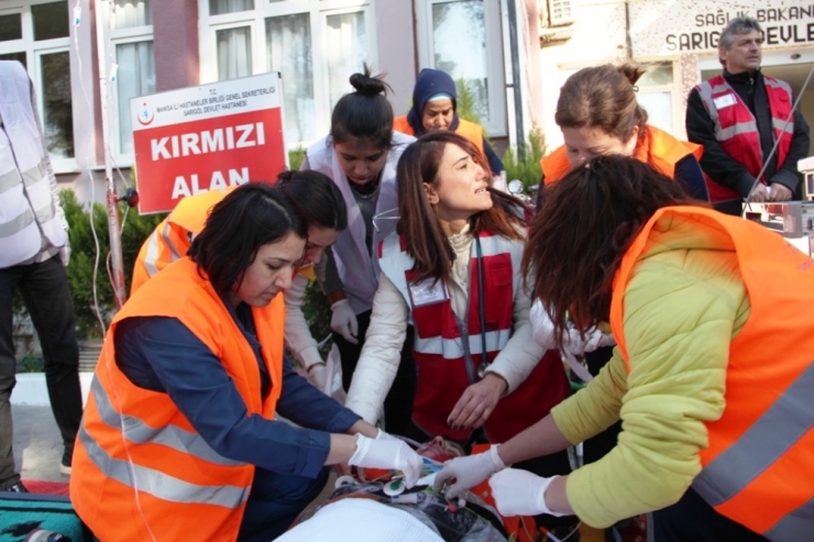 Tatbikatı Gerçek Sandılar Kan Vermek İçin Hastaneye Koştular