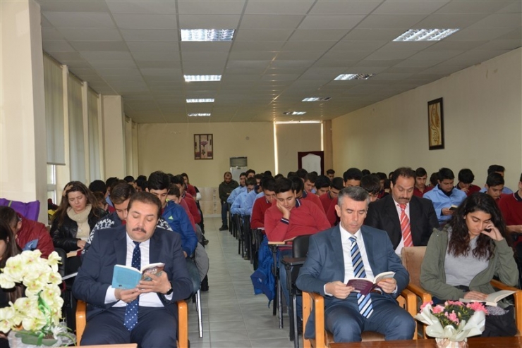 Kaymakam Sırmalı “Okuyan, Düşünen, Yorumlayan, Eleştiren Ve Okumayı Bir Yaşam Biçimi Haline Getiren Bireyler Olarak Yetişmeliyiz”