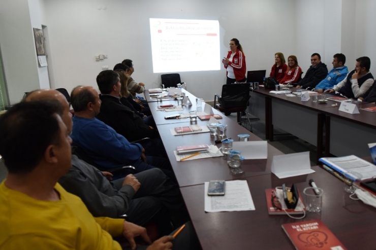 İlk Yardım Eğitim Sertifikaları Yenilendi