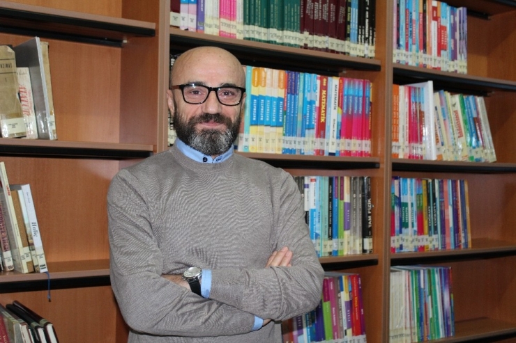 Tolga Yıldız, "Eğitimde Başarı İçin Klişelerden Uzak Durmalıyız"