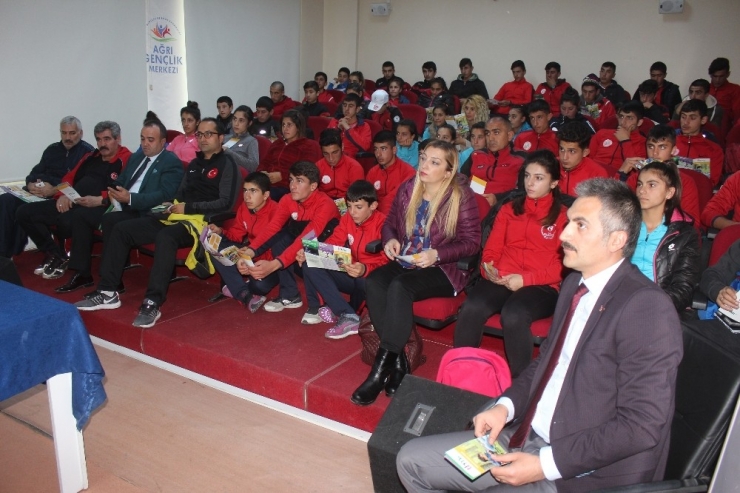Ağrı’da Sporculara Uyuşturucu İle Mücadele Eğitimi