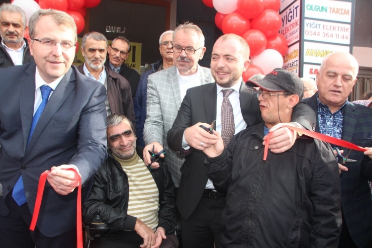 Ak Partililer Mescit Açılışında Bir Araya Geldiler