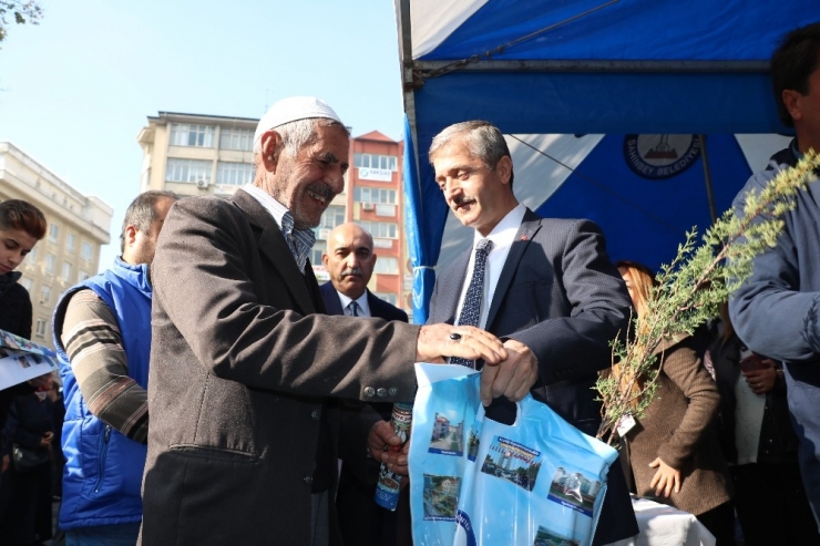 Şahinbey’de 400 Bin Fidan Dağıtıldı