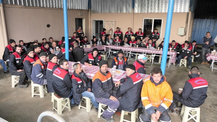 Başiskele Belediyesi’nden “Ayın Personeli” Uygulaması