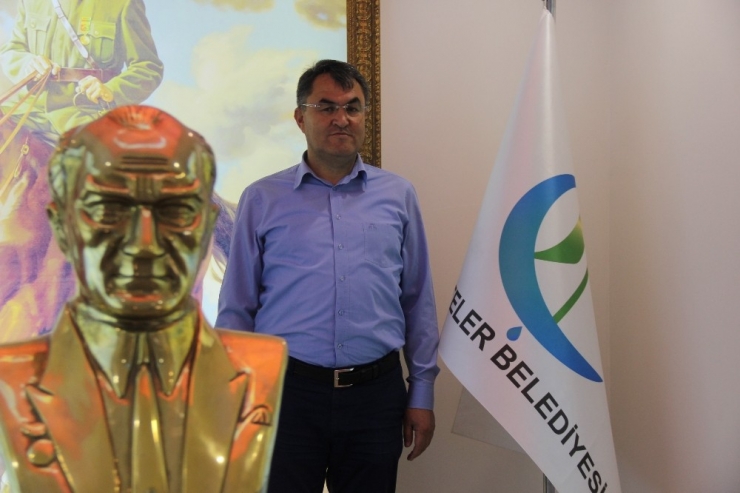 Çifteler Belediyesi’nde Farklı Bir Atatürk Köşesi