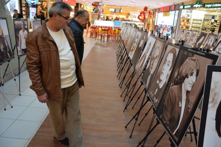 Cumhuriyeti’nin Öncü Kadınları Bu Sergide