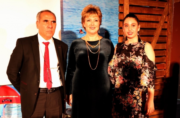 5 Ay Çalışıp 3 Saatte Sundular