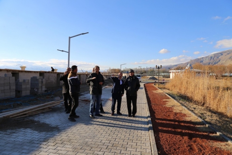 Erzincan Belediyesi Çalışmalarına Devam Ediyor