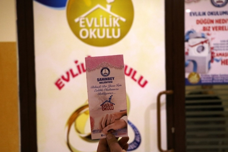 Gaziantep’te 86 Engelli Çift Evlilik Okulundan Mezun Oldu