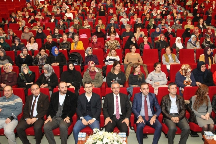 Gkm’de Tamamlayıcı Tıp Konferansı Düzenlendi