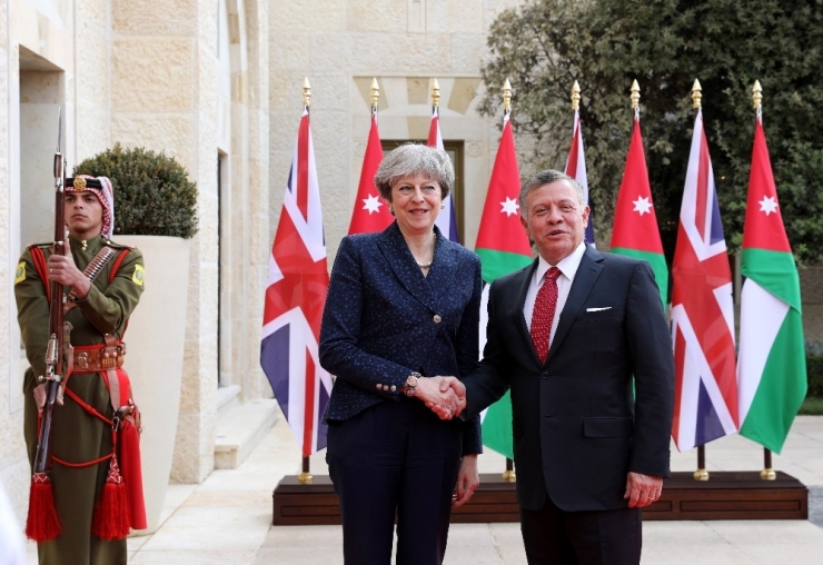 İngiltere Başbakanı May, Ürdün Kralı İle Görüştü