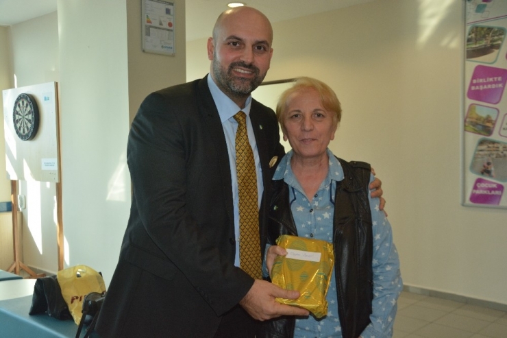 İzmit Belediyesi’nden Personellerine Doğum Günü Sürprizi