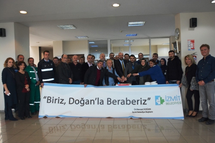 İzmit Belediyesi’nden Personellerine Doğum Günü Sürprizi