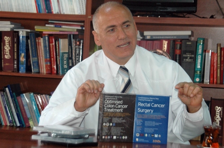 Türk Hekimi ’Rektum Kanserinde’ Dünyaya Açılıyor