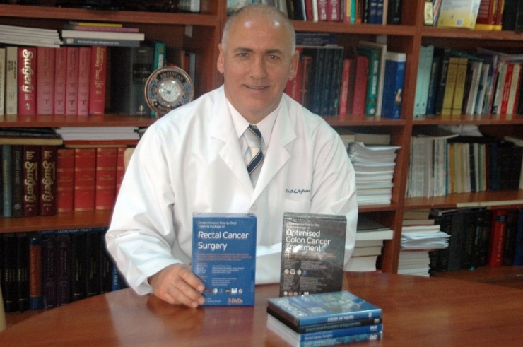 Türk Hekimi ’Rektum Kanserinde’ Dünyaya Açılıyor