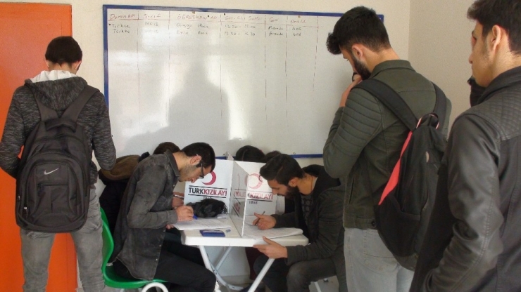 Kızıltepeli Öğrencilerden Kan Bağışı