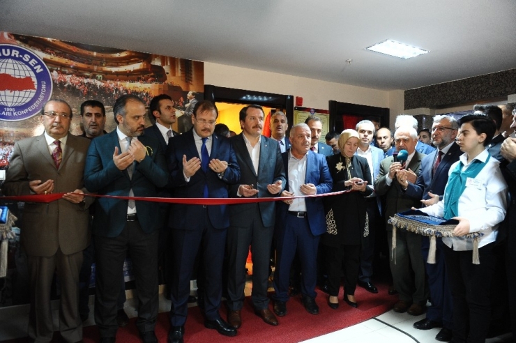 Çavuşoğlu: "Kılıçdaroğlu’nun Hali Basit Bir Siyasi Yanılgının, Çuvallamanın Çok Ötesinde"