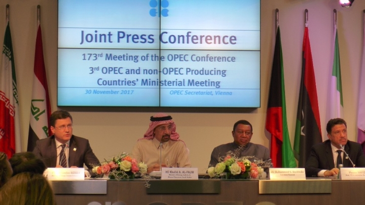 Opec "Üretimde Kısıtlama Süresini" 2018 Sonuna Kadar Uzattı