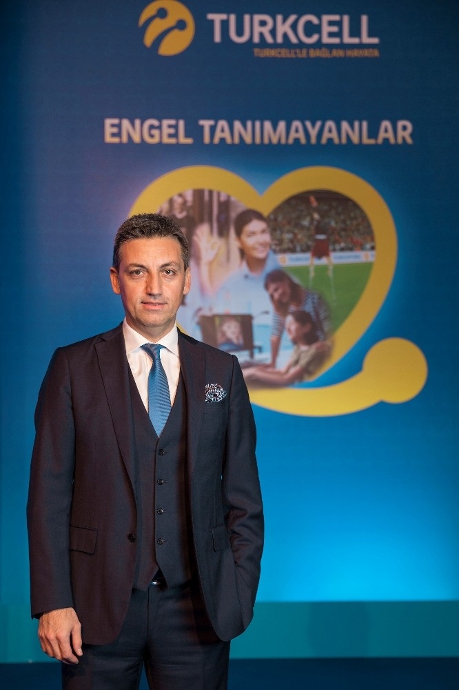 ’İşaret Dilim Uygulaması’ İle Dünyadaki İlk İşitme Engelli Platformu Hayata Geçiyor