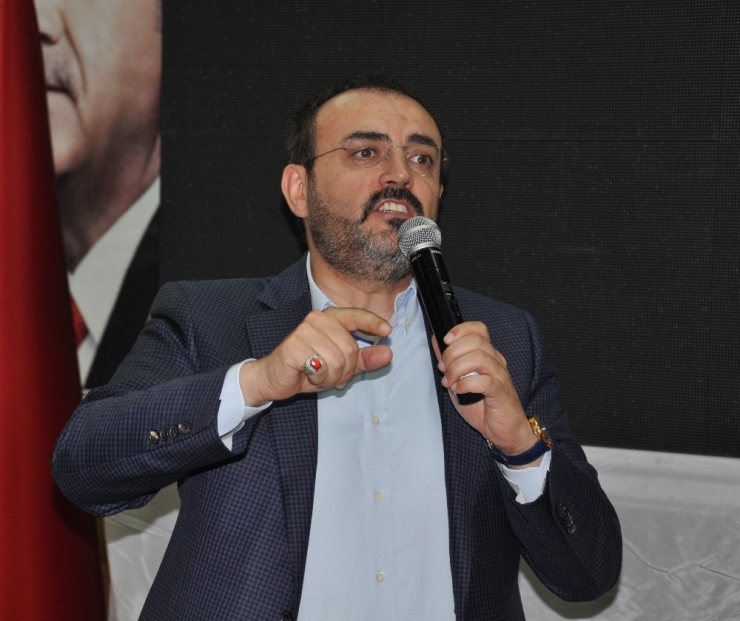Mahir Ünal: "Bu Film, Senaryosuyla, Oyuncularıyla Oscar Ödülü Alabilir. Ama Bu Film Tutmaz"
