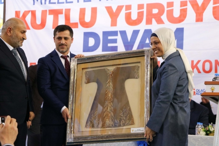 Ak Parti Genel Başkan Yardımcısı Ravza Kavakçı Kan: "Uydurma Kağıtlarla Türkiye Gündemini Oluşturmaya Çalışıyorlar"