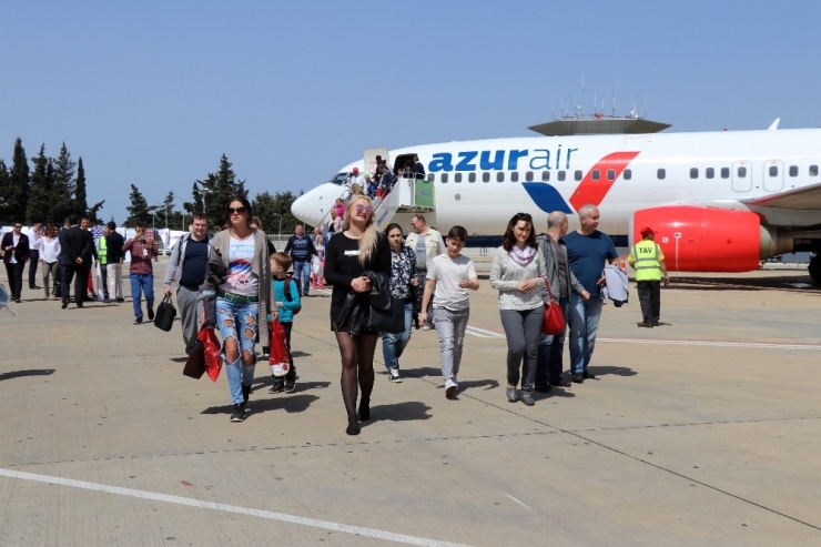 Kasım Ayının Turist Şampiyonu Almanlar, İlk 11 Ayın Şampiyonu Ruslar Oldu