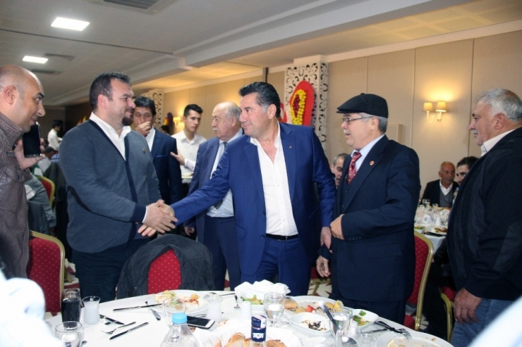 Başkan Kocadon Muğlalı Muhtarlarla Bir Araya Geldi