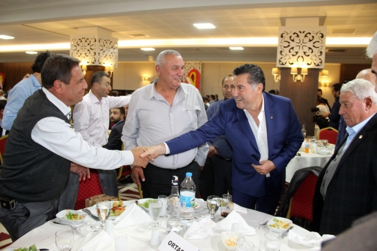 Başkan Kocadon Muğlalı Muhtarlarla Bir Araya Geldi