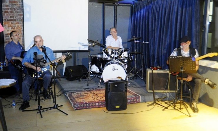 Doktorlar Hıv Farkındalığı İçin Sahne Aldı