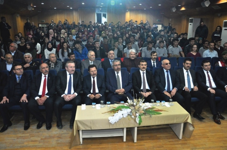 Vali Kılıç Ve Balkanlıoğlu Öğrencilerle Buluştu